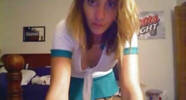 sex phe18 Ngoan ngoãn phim ses chịu đựng tình dục. Hú từ một vòi nước lớn.